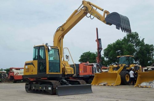 Міні-екскаватор SDLG E680F Міні-екскаватор SDLG E680F