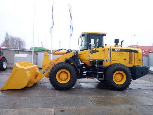 Фронтальный погрузчик Changlin 956 GT, стрела 3684 мм Фронтальный погрузчик Changlin 956 GT, стрела 3684 мм