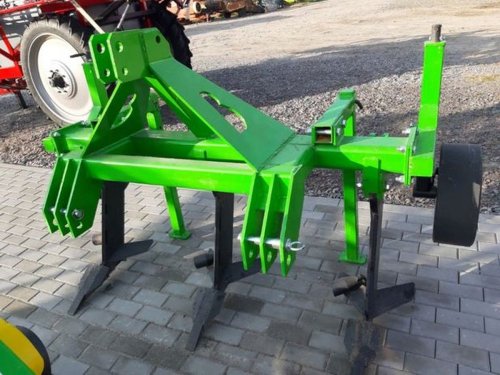 Глубокорыхлитель Bomet 3 лапи Глубокорыхлитель Bomet 3 лапи