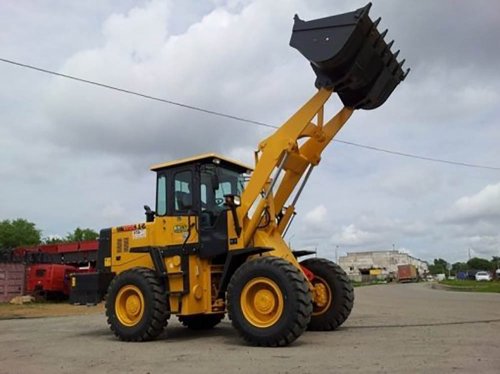 Фронтальный погрузчик Shantui SL30W Фронтальный погрузчик Shantui SL30W
