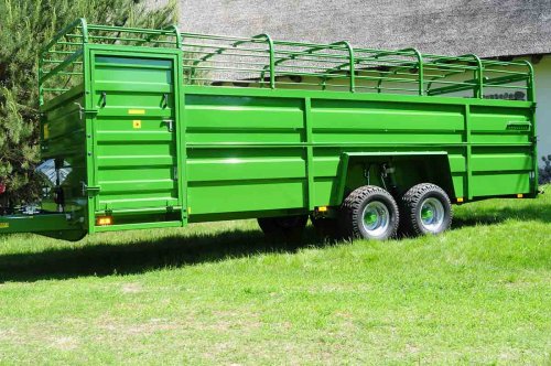 Причіп для перевезення тварин Pronar T046 / 2 Причіп для перевезення тварин Pronar T046 / 2