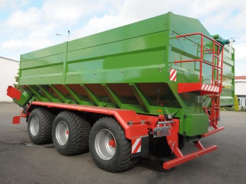 Бункер-перевантажувач PRONAR T743 Бункер-перевантажувач PRONAR T743