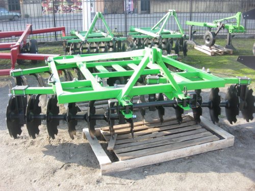 Дисковая борона Bomet 3,15 м, 4 секции Дисковая борона Bomet 3,15 м, 4 секции